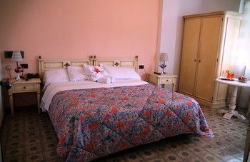 Hotel San Giuseppe Pozzuoli Bagian luar foto